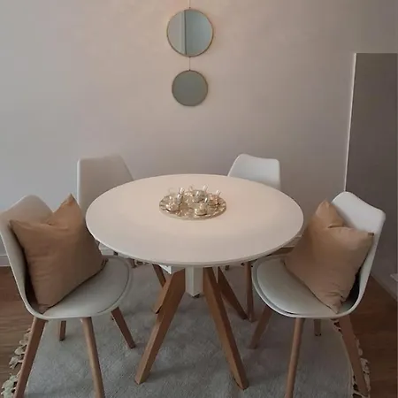 Feel Good Apartment